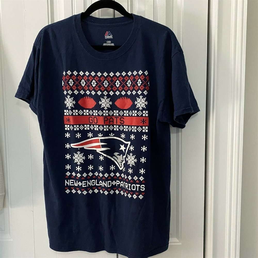 New England Patriots T Shirt Majestic size Large Go Pats Winter Graphic